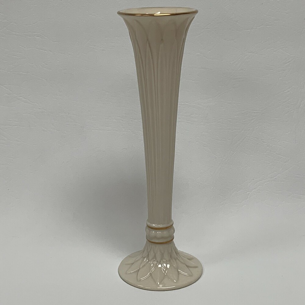 Lenox Vase Cream Beige Gold Trim 9 1/8" Tall